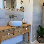 Le Pool House Panzió Nîmes