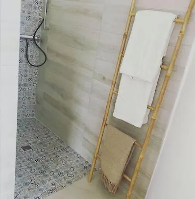 Le Pool House 3* Nîmes