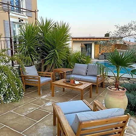 Le Pool House 3*
