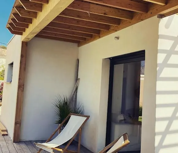 Le Pool House 4* Nîmes