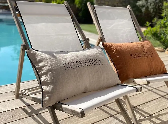 Le Pool House فندق مبيت وإفطار