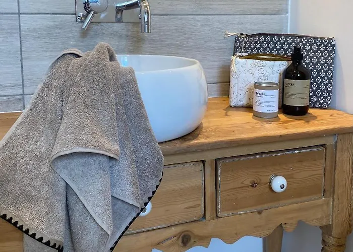 فندق مبيت وإفطار Le Pool House نيم